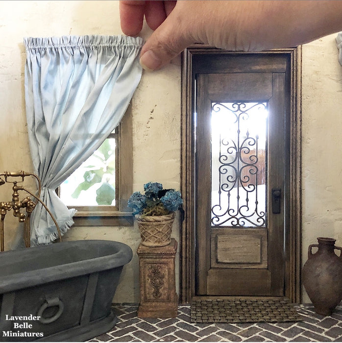 Oakvale Cottage Roombox - 1:12 scale